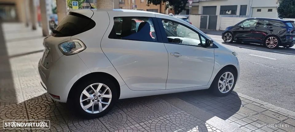 Renault Zoe (c/ Bateria) Limited 40 - 4