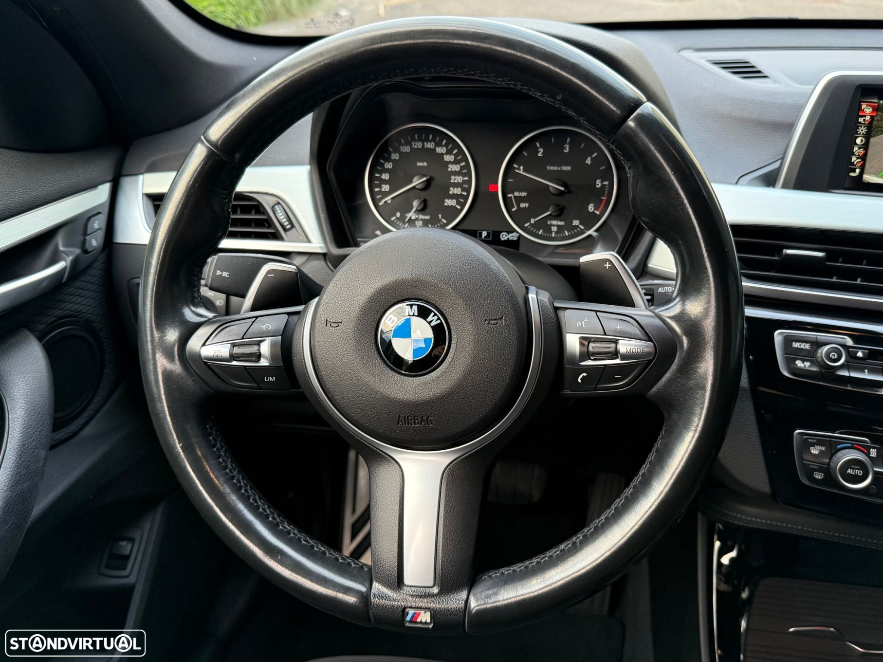 BMW X1 18 d sDrive Auto Pack M - 16