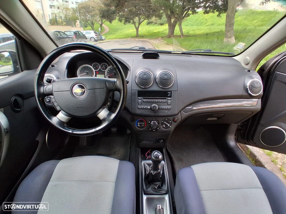 Chevrolet Aveo 1.2 LT - 30