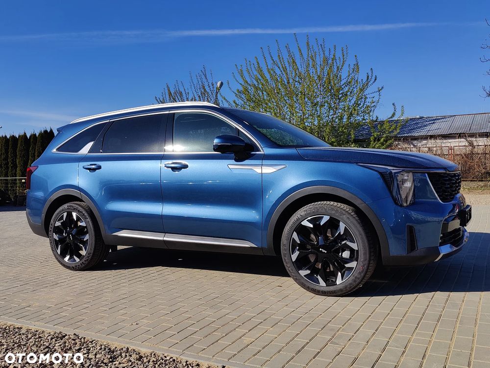 Kia Sorento - 4