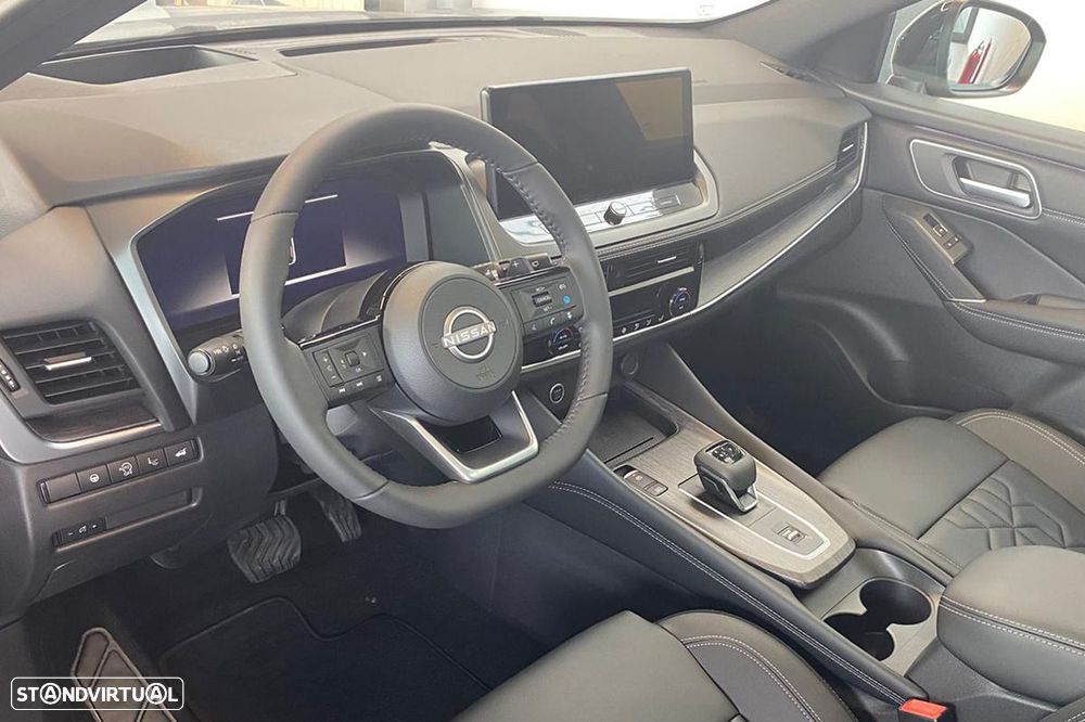 Nissan Qashqai 1.3 DIG-T Evolve + Two Tone Xtronic - 7