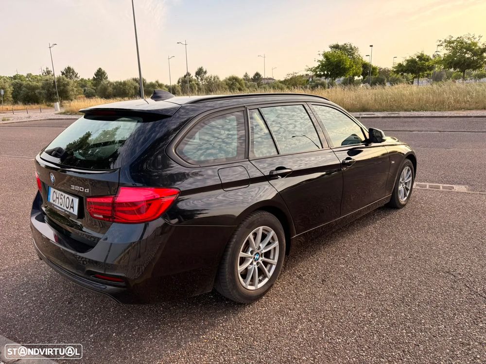 BMW 320 d Sport Line - 8