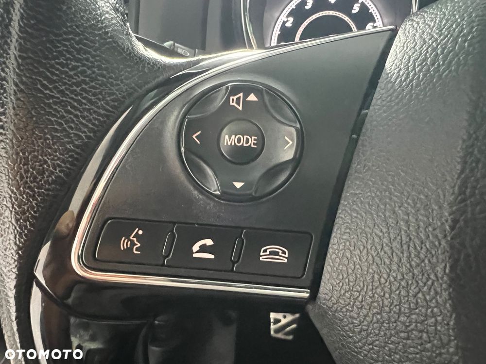 Mitsubishi ASX - 20