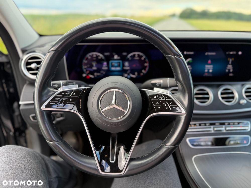 Mercedes-Benz Klasa E 220 d Avantgarde - 22