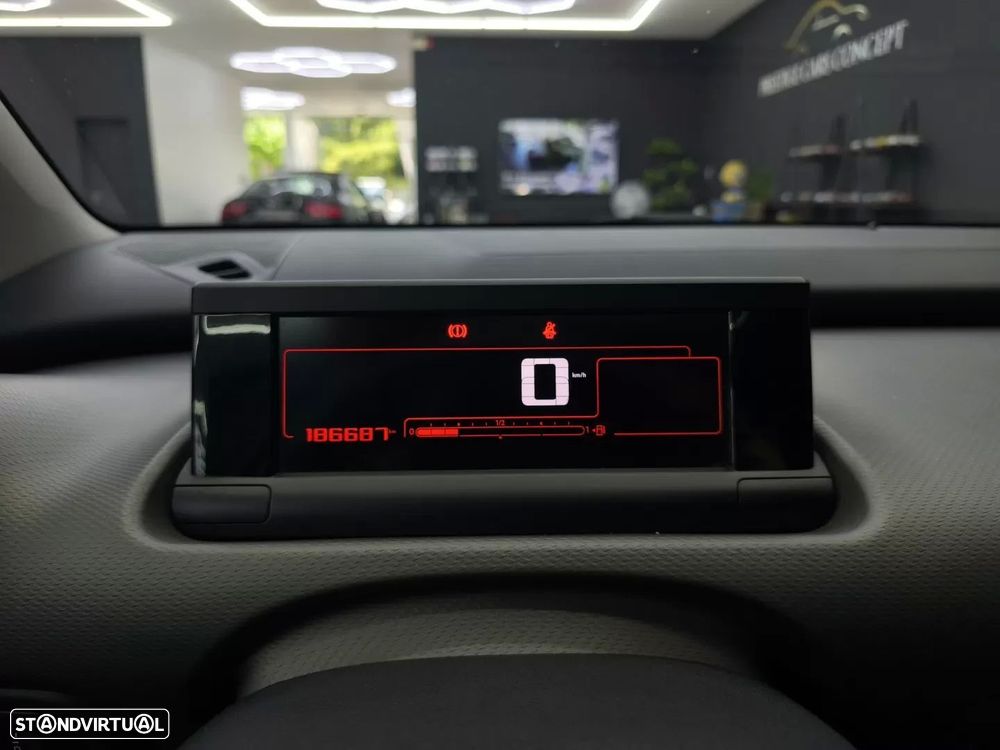 Citroën C4 Cactus 1.5 BlueHDi Shine Pack — fotografia 29
