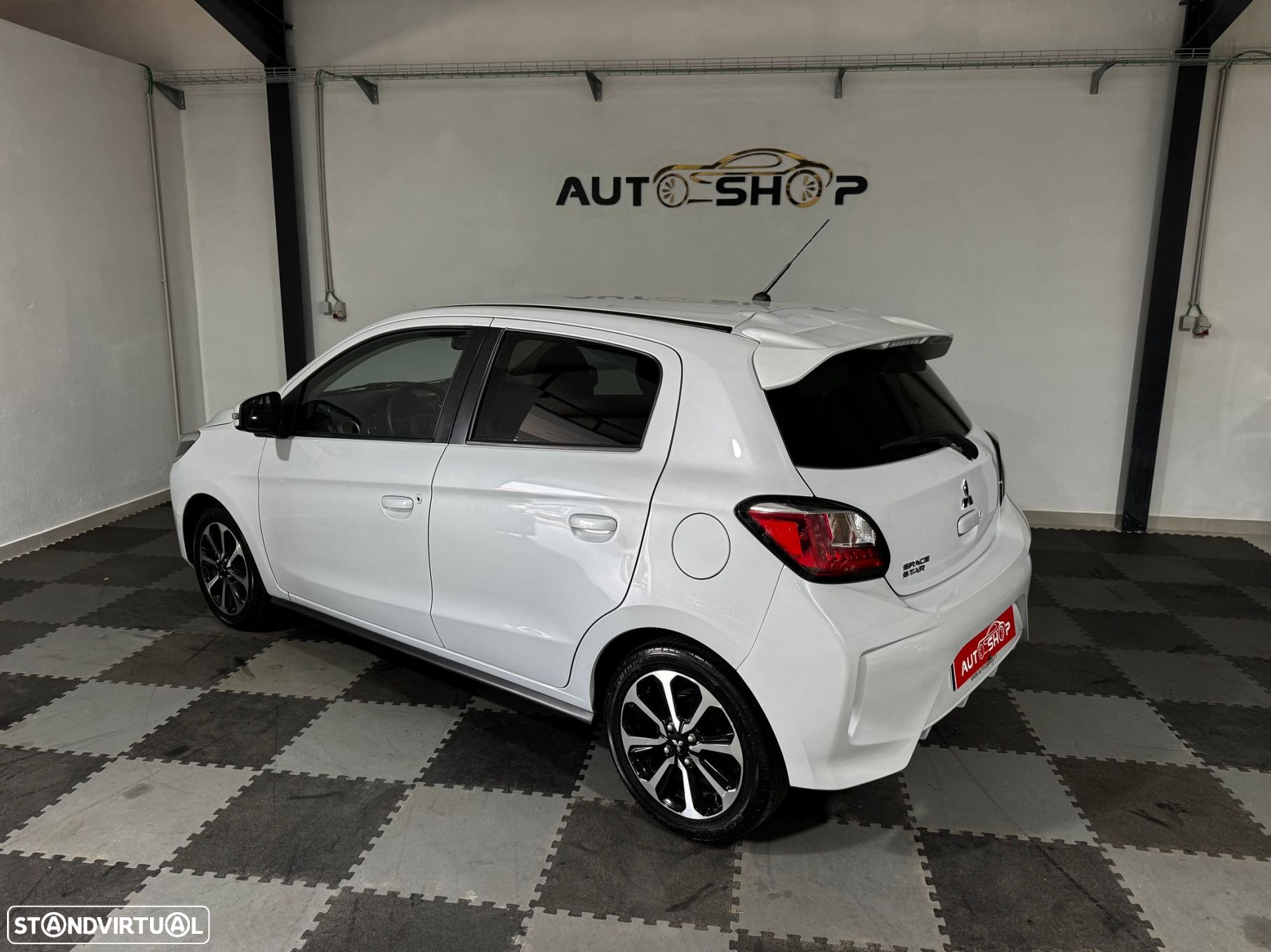 Mitsubishi Space Star 1.2 Intense Connect Edition - 20