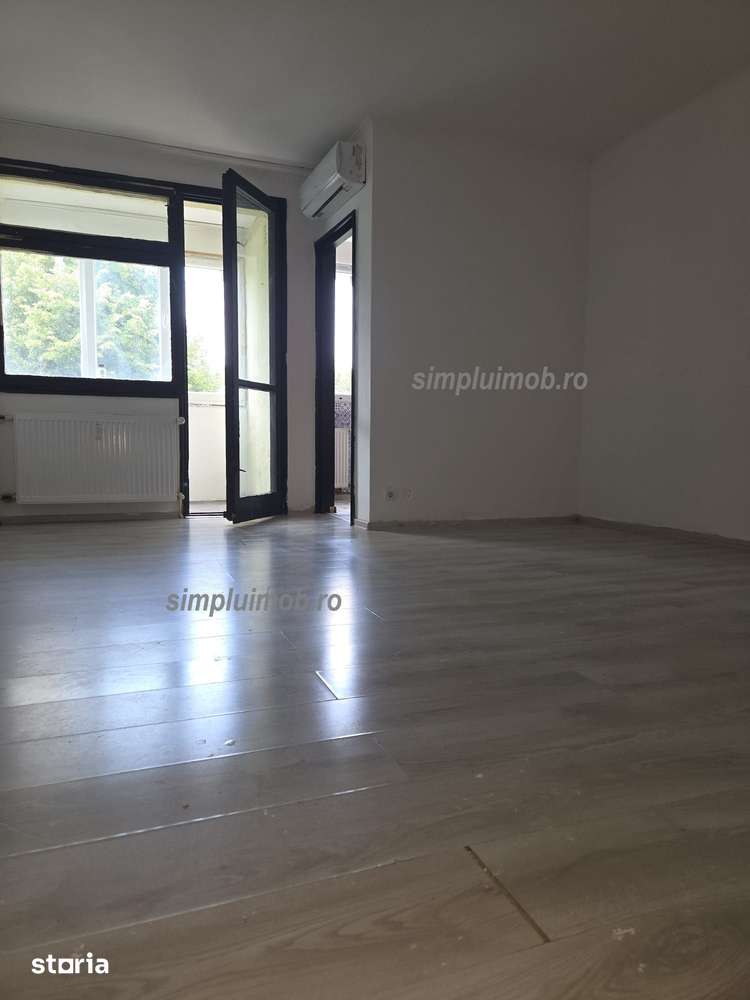 Garsoniera Sector 4 metrou Aparatorii Patriei - Imagine principală: 2/4