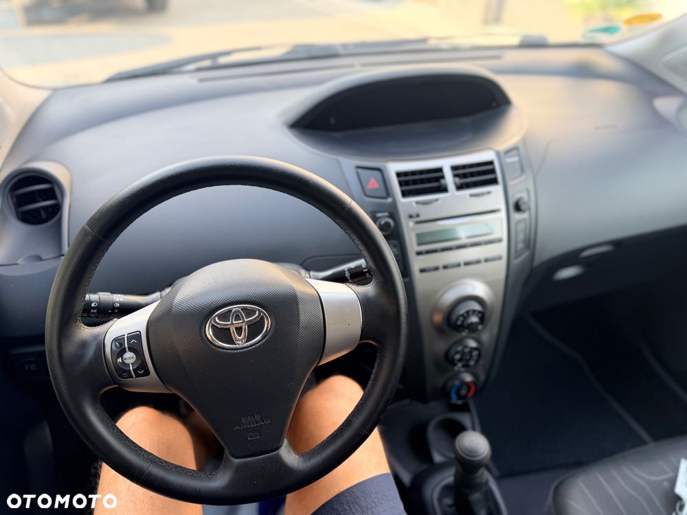 Toyota Yaris 1.0 VVT-i Cool Edition - 9