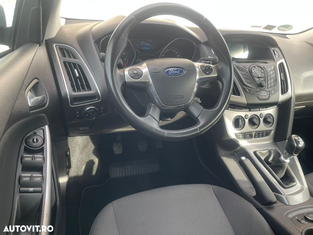 Ford Focus 1.0 EcoBoost Start-Stopp-System SYNC Edition - 11