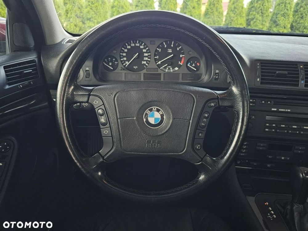BMW Seria 5 - 15