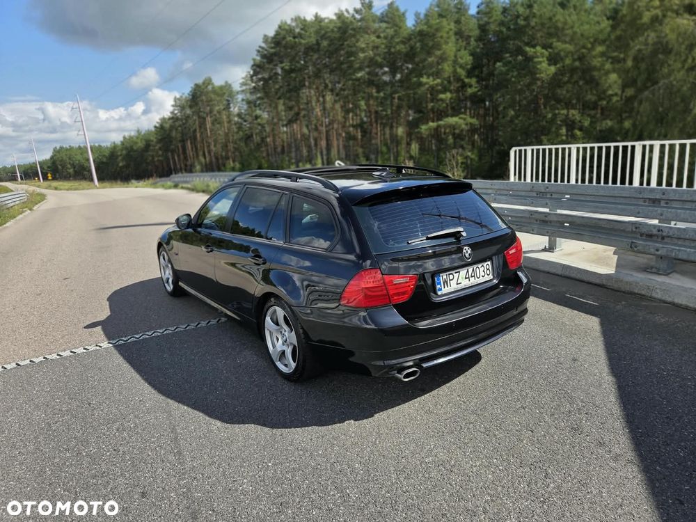 BMW Seria 3 2011 photo 4