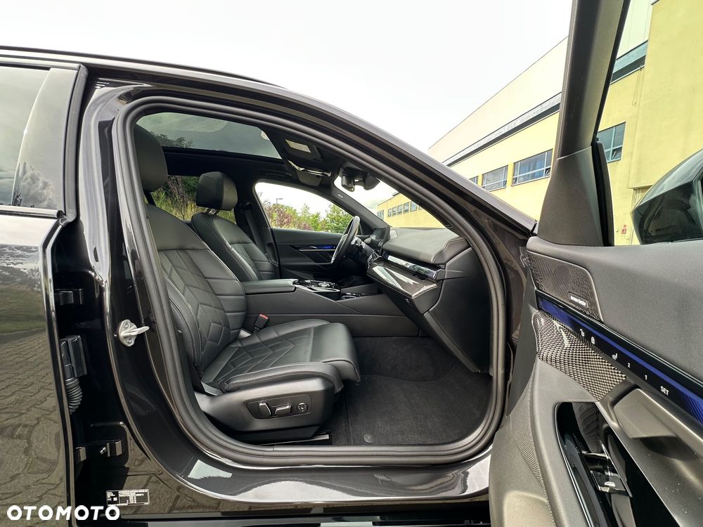 BMW Seria 5 - 17