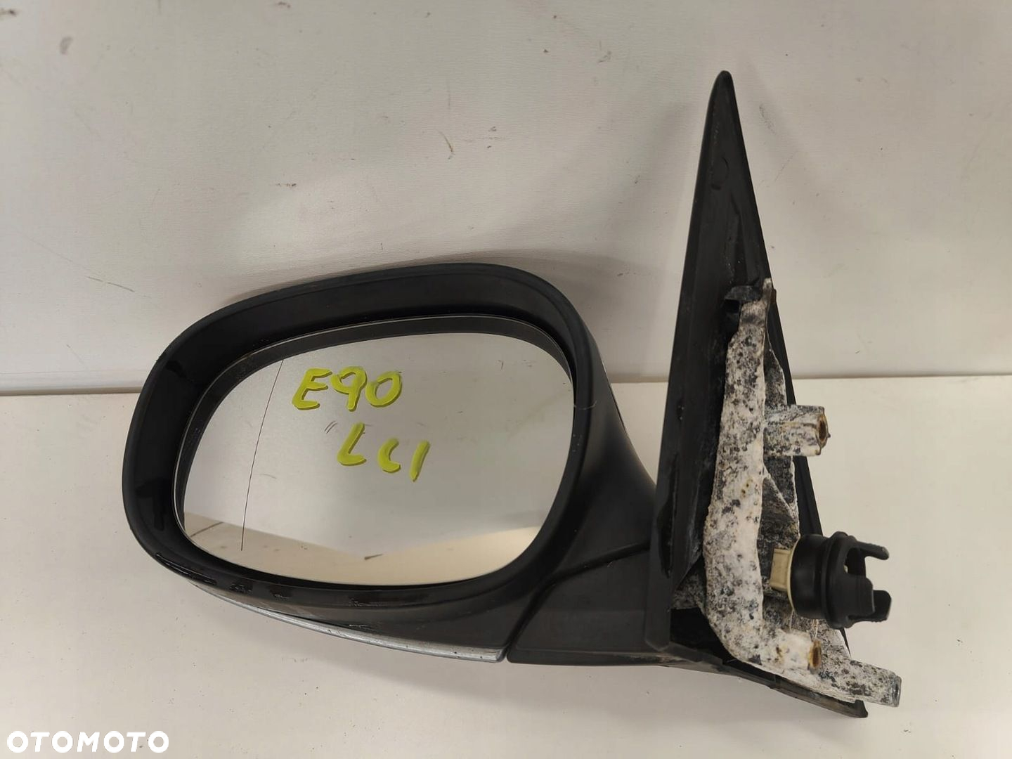 BMW e90 lift 08-11 LUSTERKO LEWE 5 pin - 4