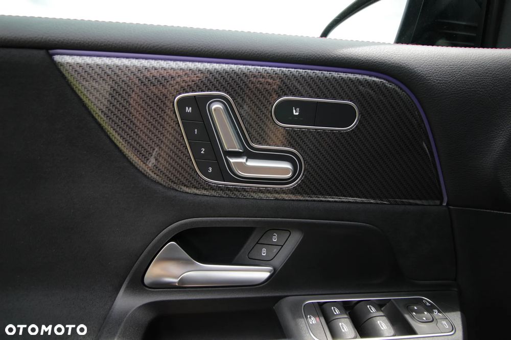 Mercedes-Benz GLB AMG 35 4-Matic - 18