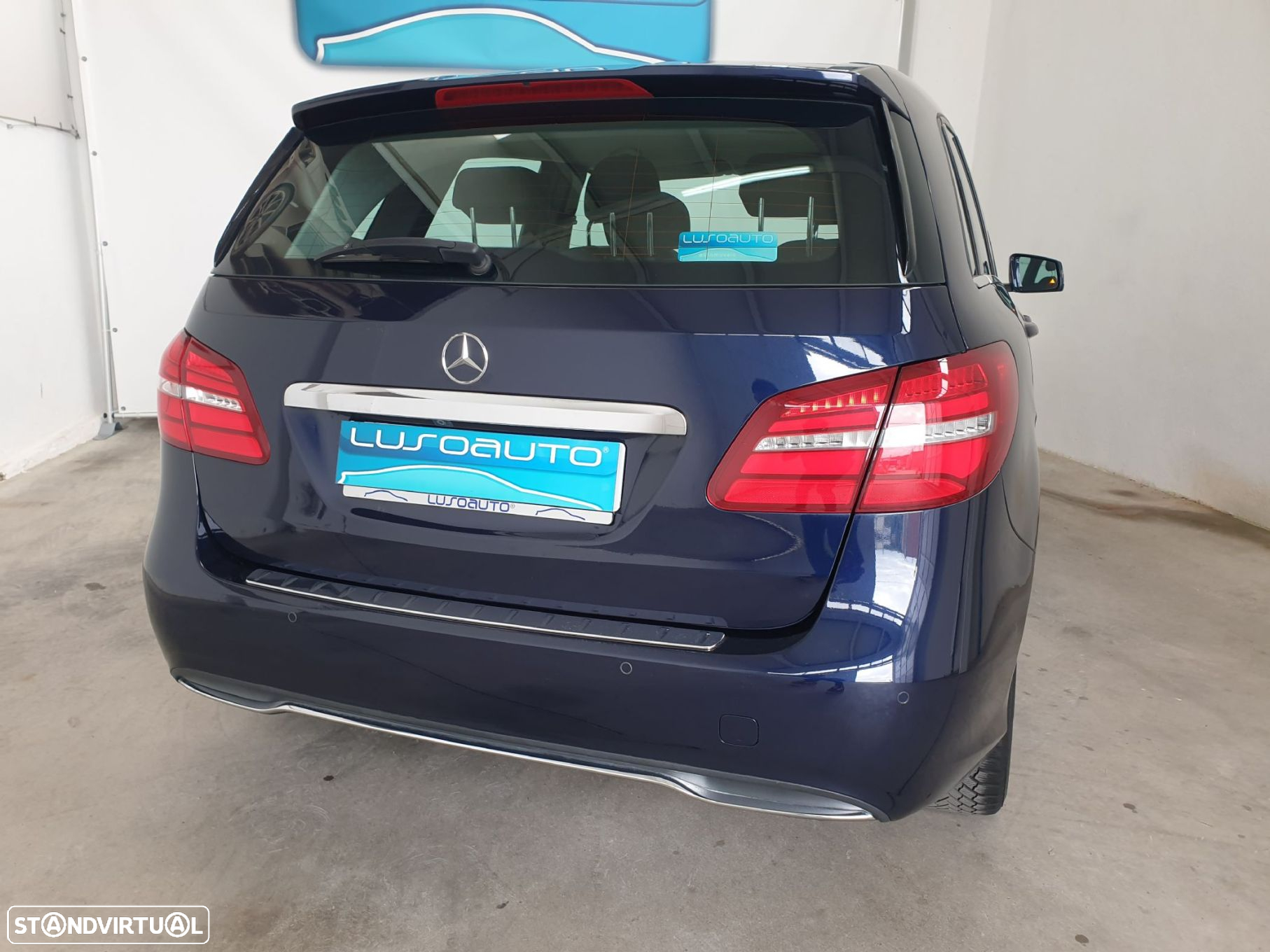 Mercedes-Benz B 180 d Urban - 11