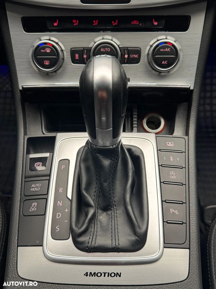 Volkswagen Passat CC 2.0 TDI 4Motion BlueMotion Technology DSG - 9