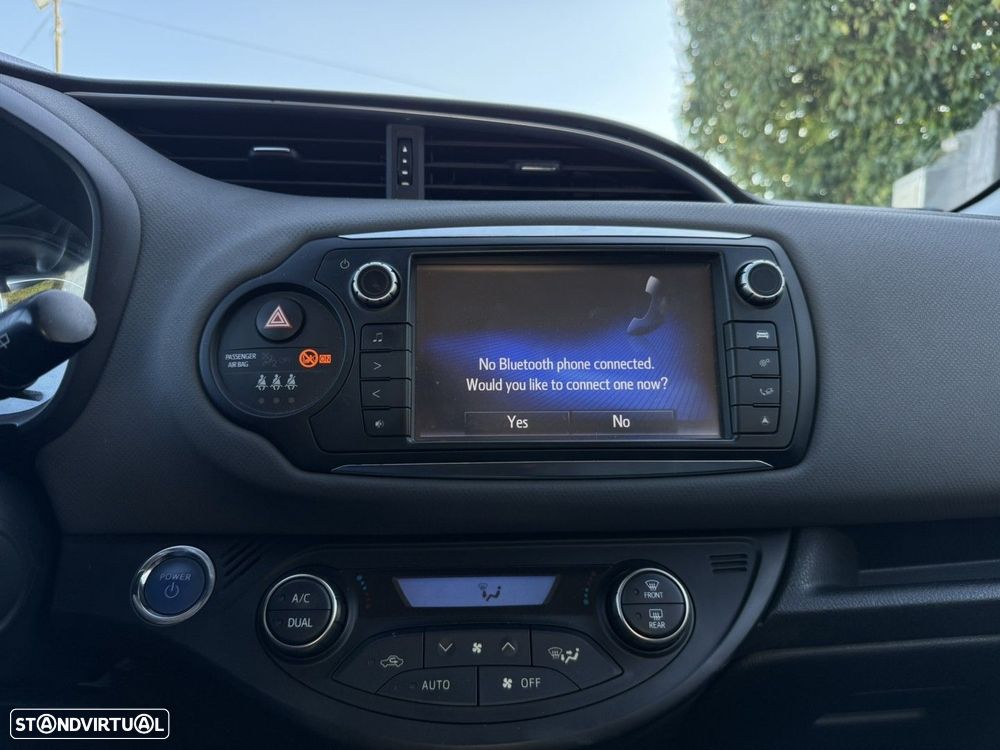 Toyota Yaris 1.5 HSD Comfort - 13