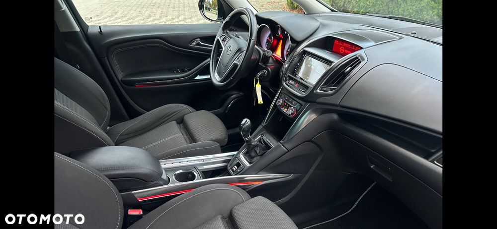 Opel Zafira - 27