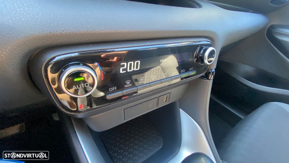 Toyota Yaris 1.5 HDF Comfort - 43