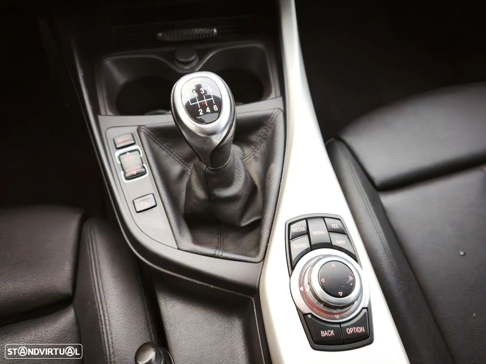 BMW 116 d EDynamics Line Sport - 28