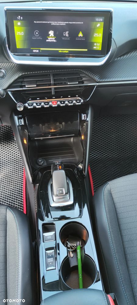 Peugeot 208 PureTech 100 EAT8 Active - 14