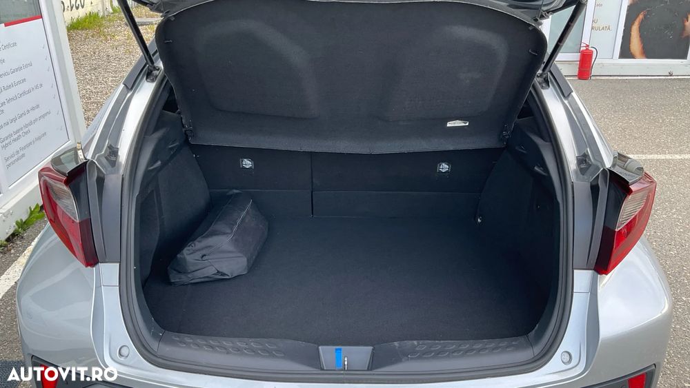 Toyota C-HR 2.0 HSD 184 CP 4x2 CVT C-ult Style bi-tone - 10