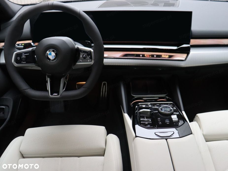 BMW Seria 5 520d xDrive mHEV M Sport - 9