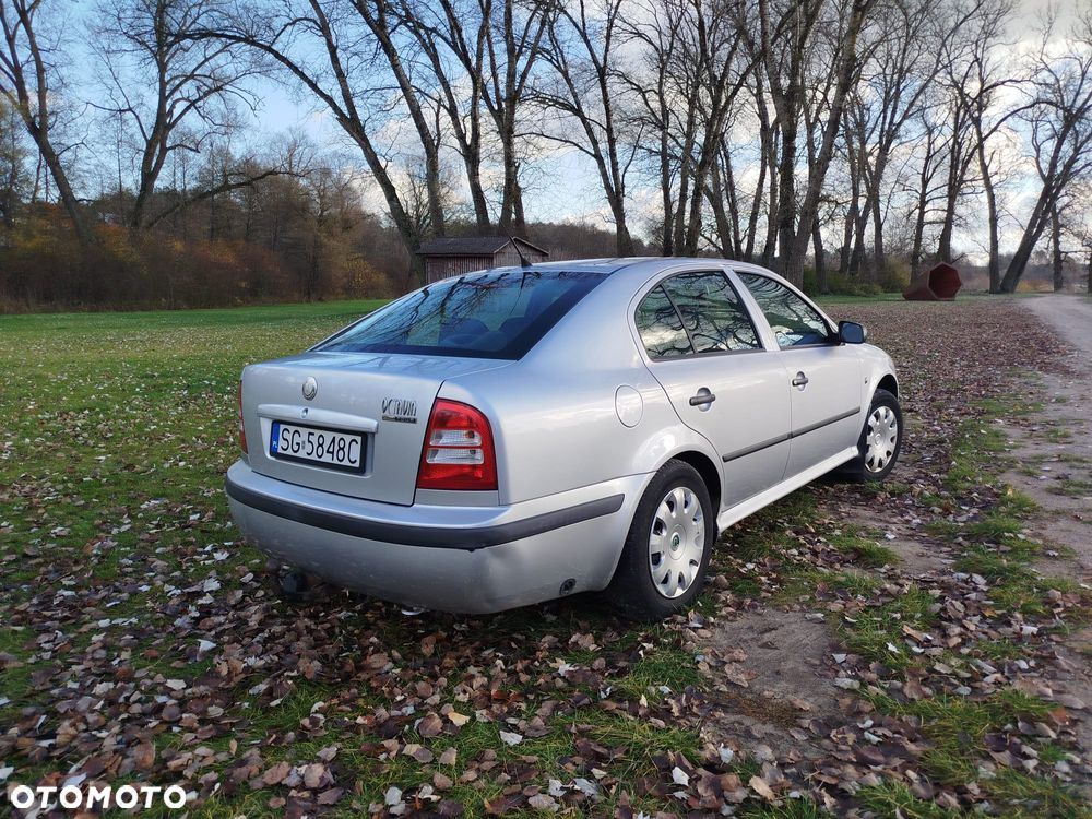 Skoda Octavia 1.6 Tour - 4