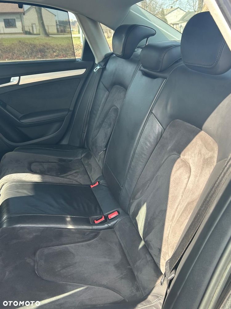 Audi A4 Limousine 2.0 TDI Quattro - 15