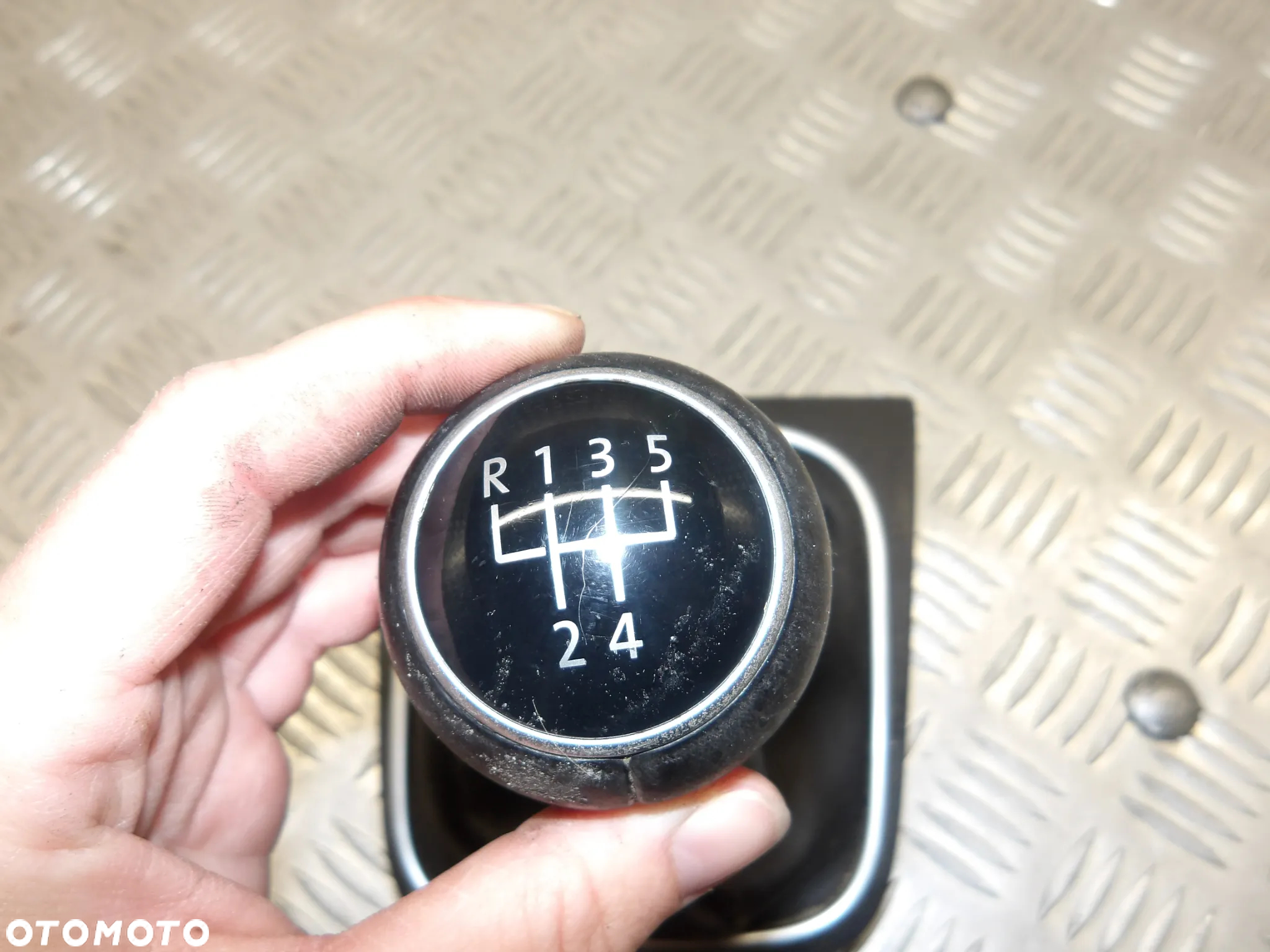 VW JETTA V 05-10 GAŁKA MIESZEK ZMIANY BIEGÓW 1K0711113 - 3