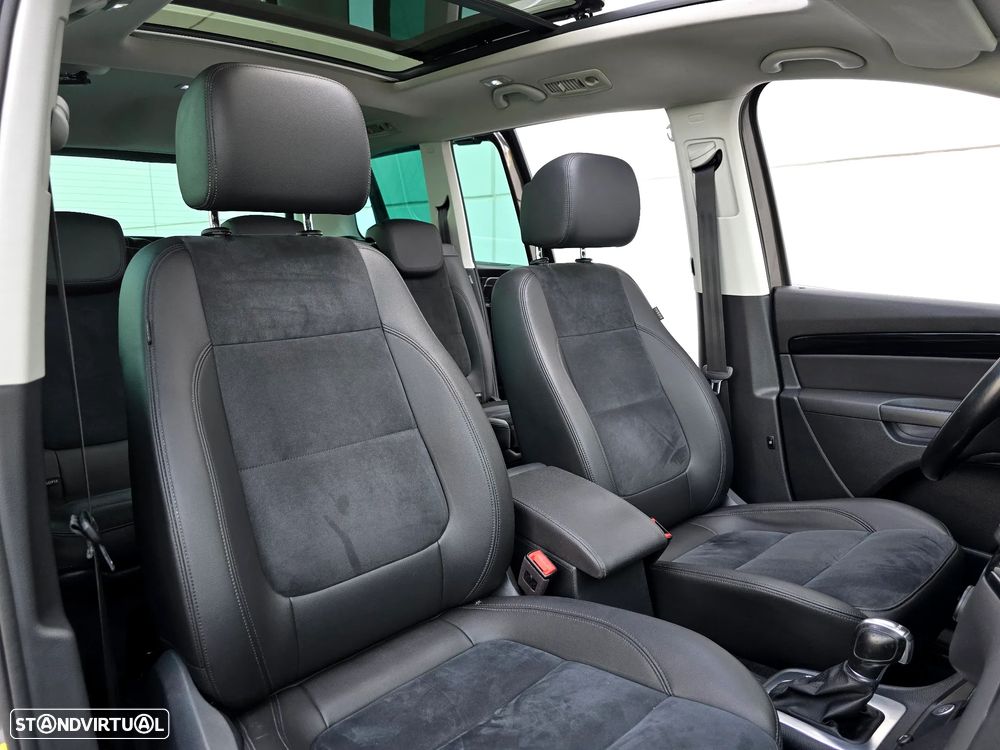 VW Sharan 2.0 TDI Highline DSG - 29