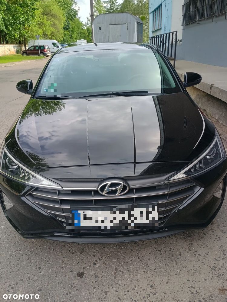 Hyundai Elantra 2018 photo 3