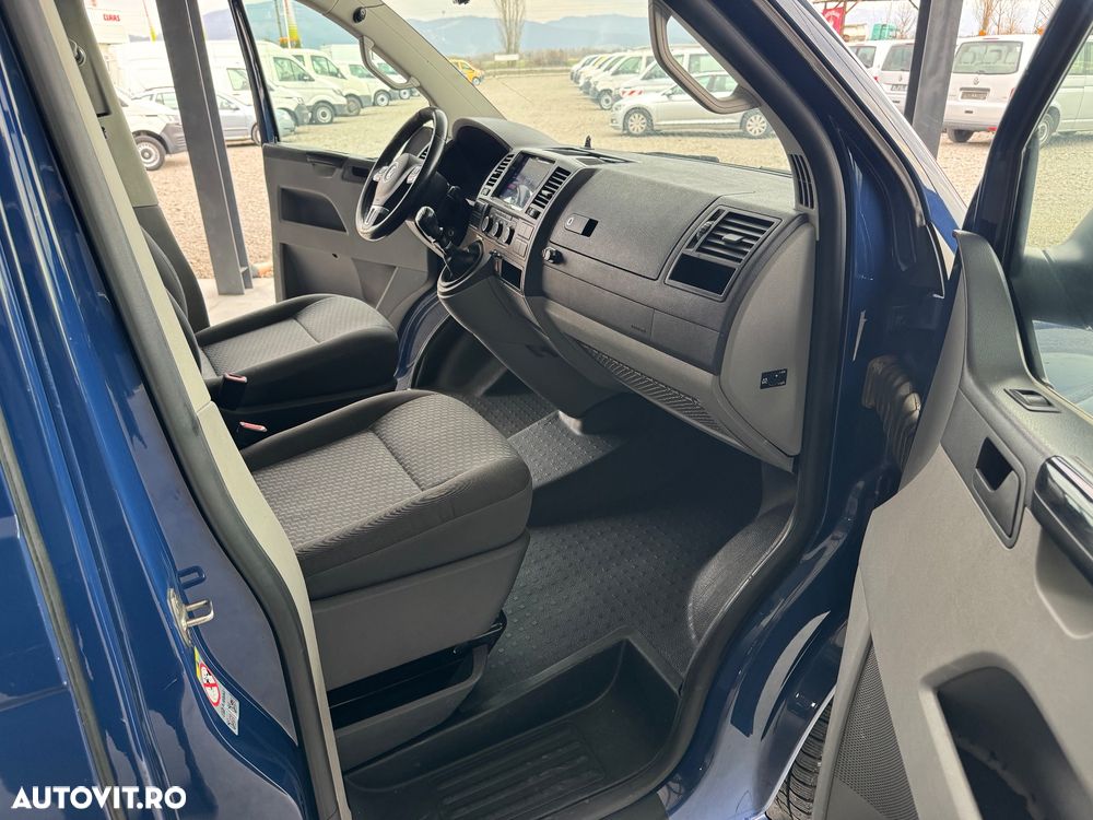 Volkswagen Transporter T5 - 18