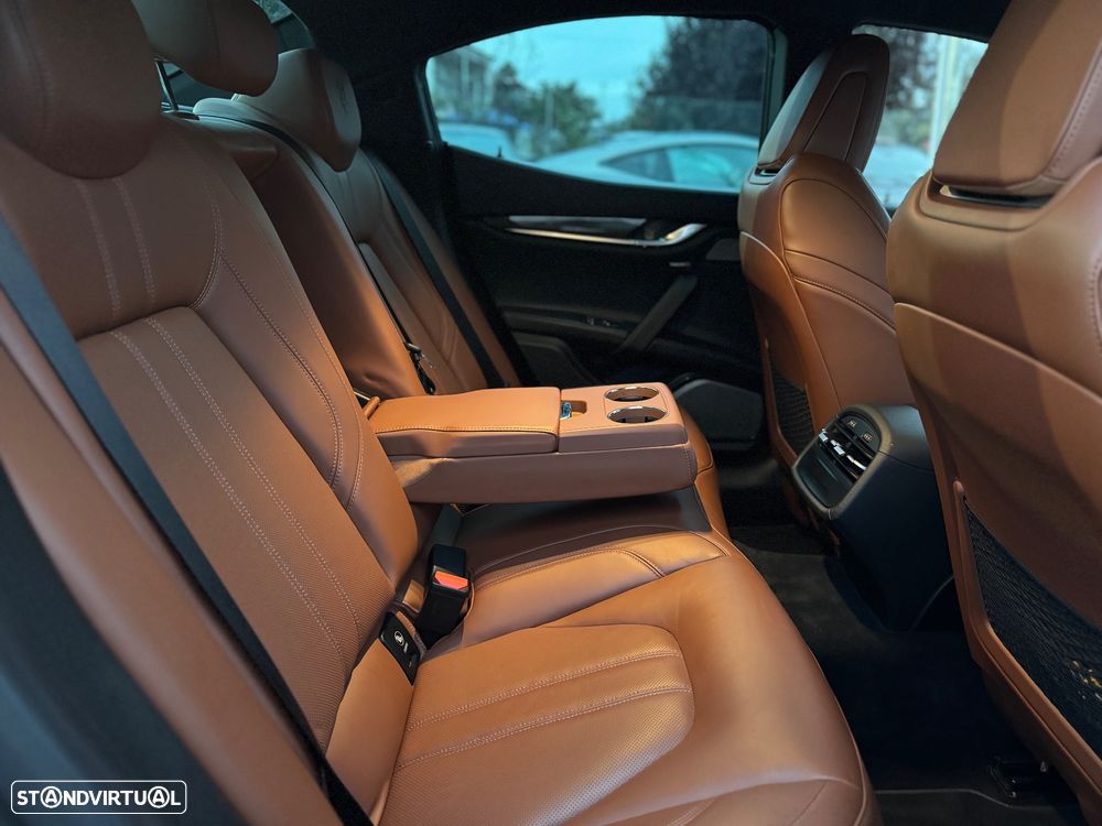 Maserati Ghibli 3.0 V6 S Q4 - 25