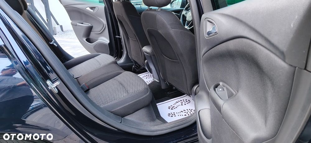 Opel Astra 1.4 Turbo Innovation - 31