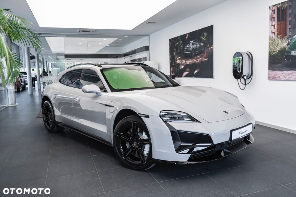Porsche Taycan - 1