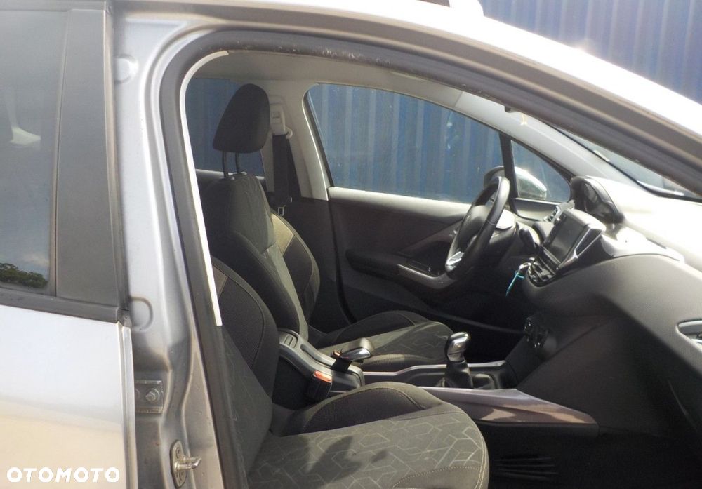 Peugeot 2008 - 14