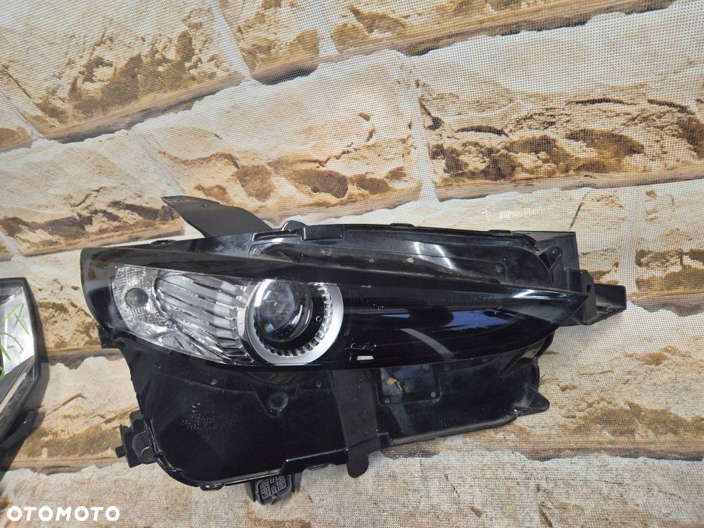 Reflektor Przód strona prawa Mazda CX-30 full led dzienne na żarówkę - 3