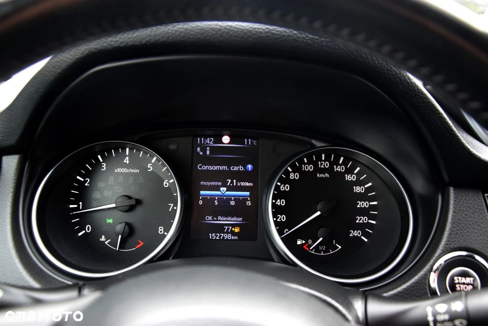 Nissan Qashqai 1.6 DIG-T Tekna+ - 33