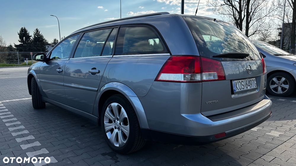 Opel Vectra 1.9 CDTI Cosmo - 3