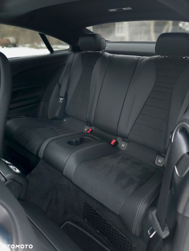 Mercedes-Benz Klasa E 200 9G-TRONIC - 7