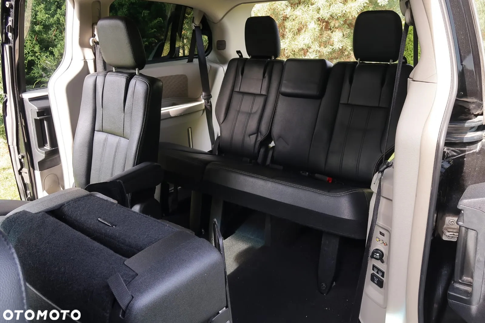 Chrysler Town & Country 3.6 Touring - 15