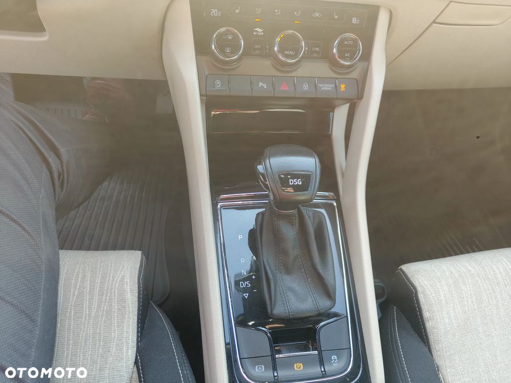 Skoda Karoq 1.6 TDI 4x2 Style DSG - 11