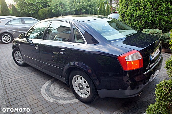 Audi A4 Limousine - 12