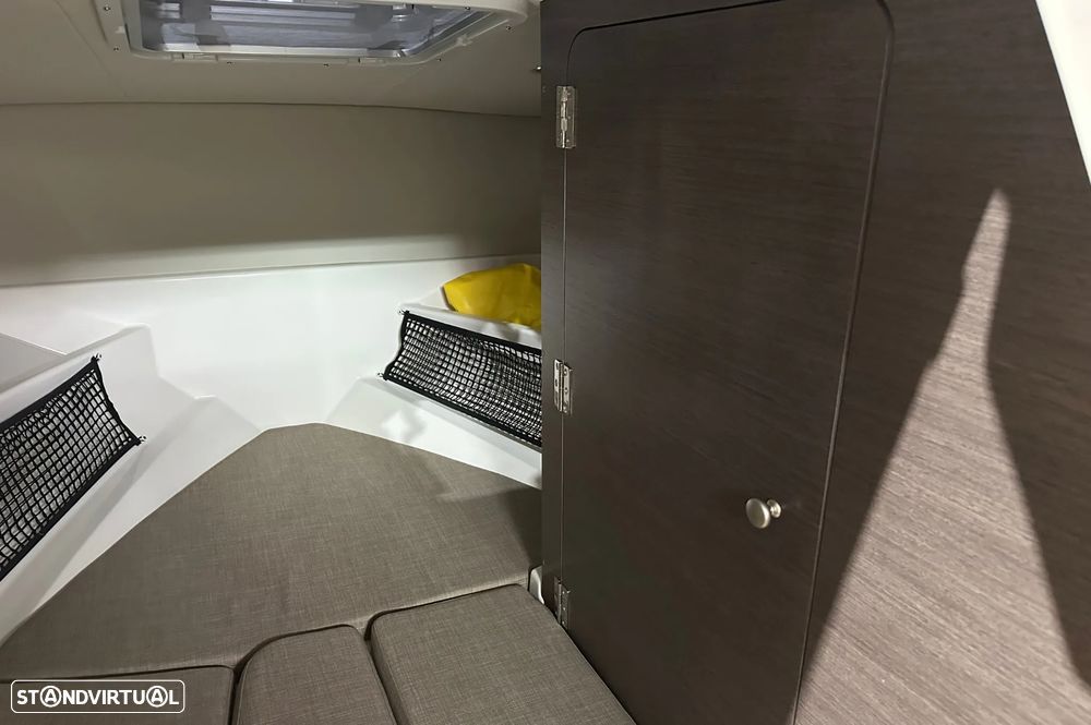 Bayliner VR6 OB Cuddy - 22