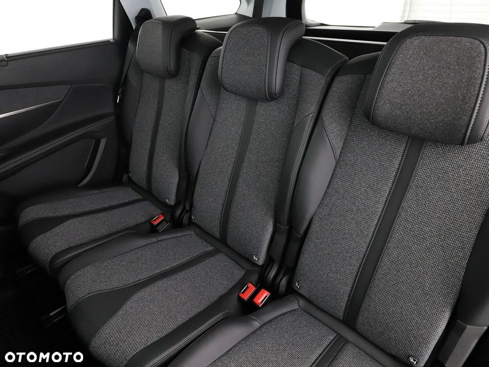 Peugeot 5008 PureTech 130 EAT8 Stop & Start Allure Business-Paket - 18
