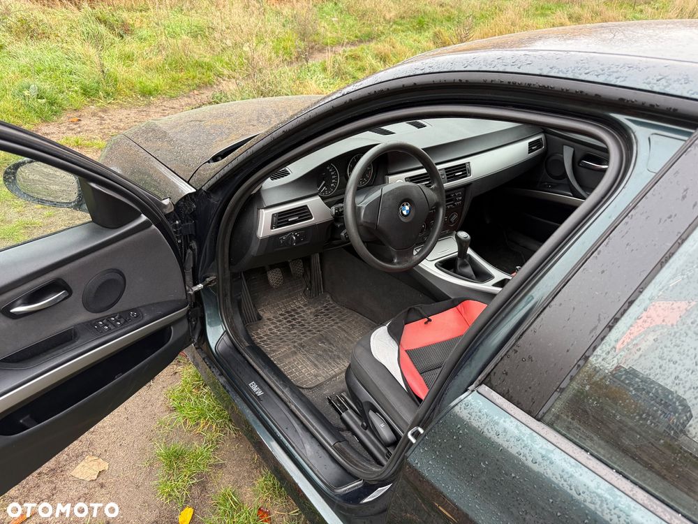 BMW Seria 3 318i - 19