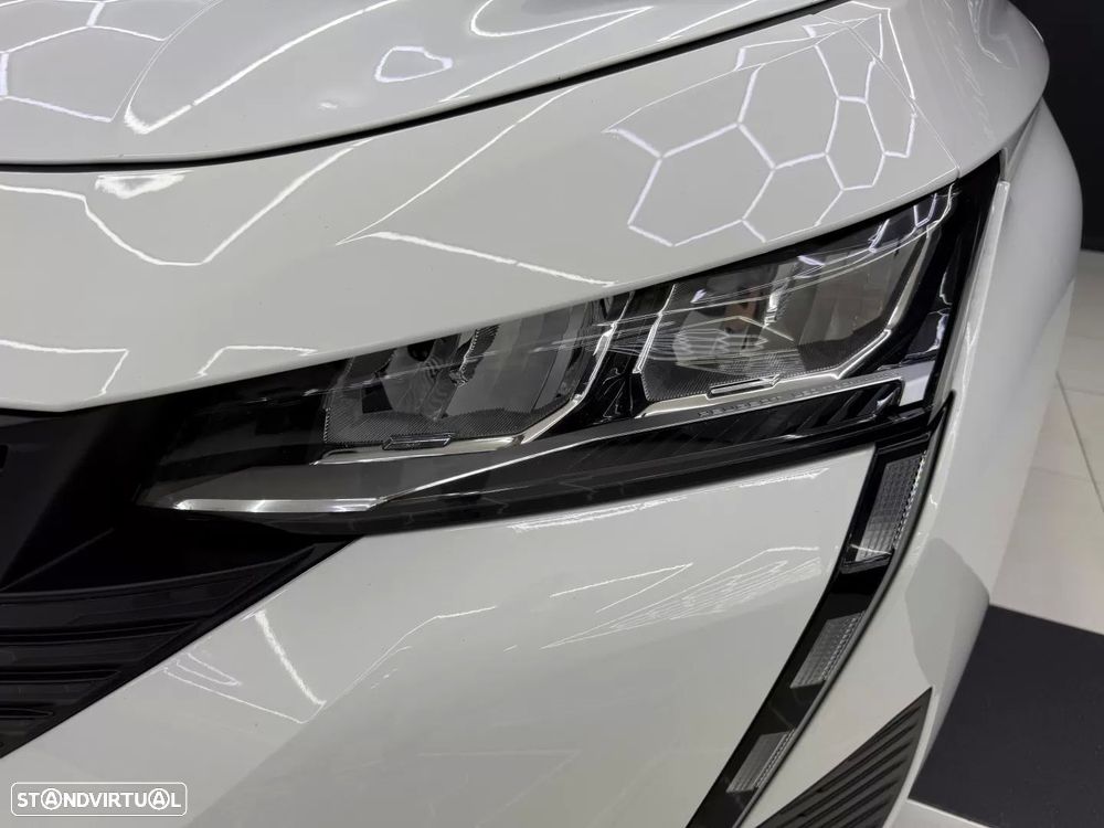 Peugeot 308 BlueHDi 130 EAT8 Active Pack — fotografia 12