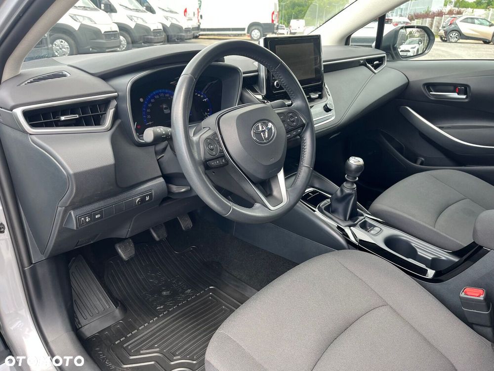Toyota Corolla - 4