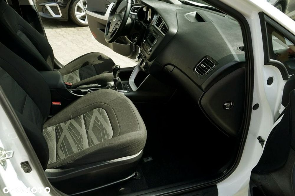 Kia Ceed - 15